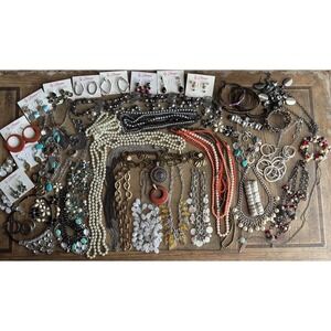 Premier Designs Jewelry Lot Wearable Necklaces Bracelets Earrings Pendants 52+